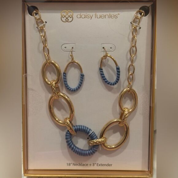 Daisy Fuentes Chunky Link Necklace and Earring Gift Box Set Blue 16-19 INCH - Picture 2 of 4